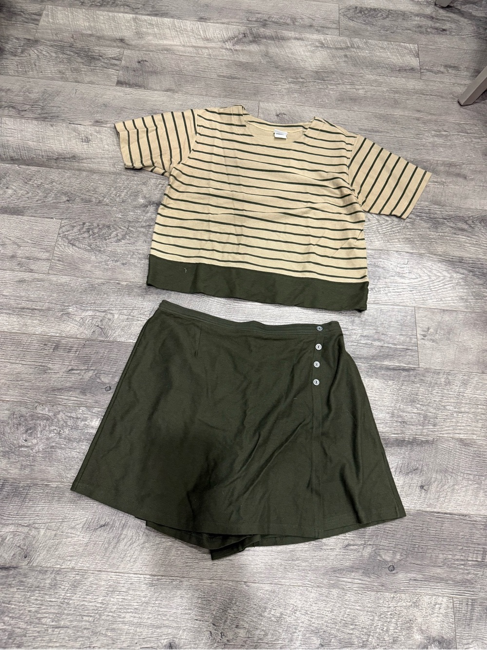 Bobbie Brooks Olive green blouse and skort